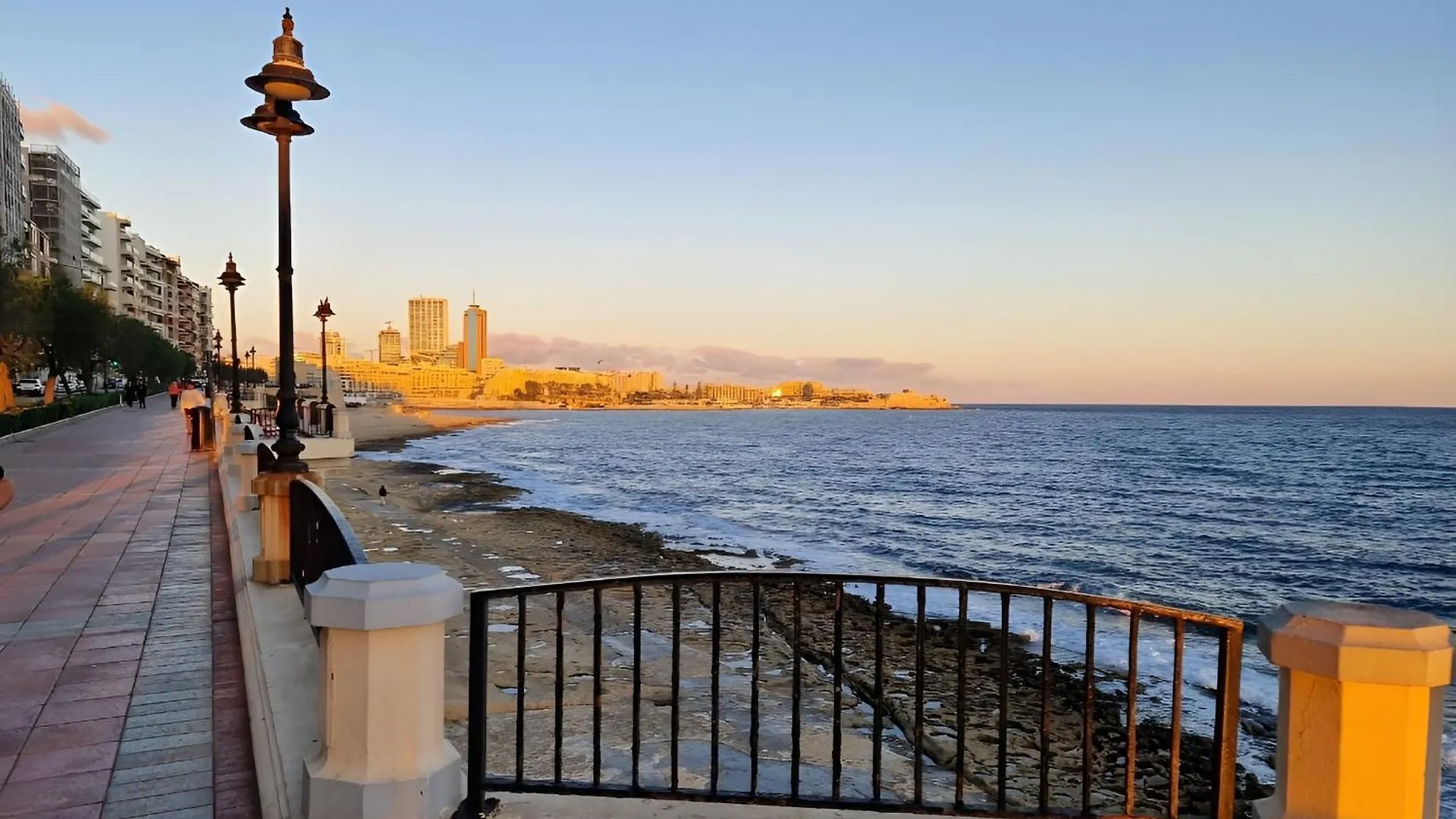 Sliema Cosy Penthouse With Bbq Apartment 0*,  Malta