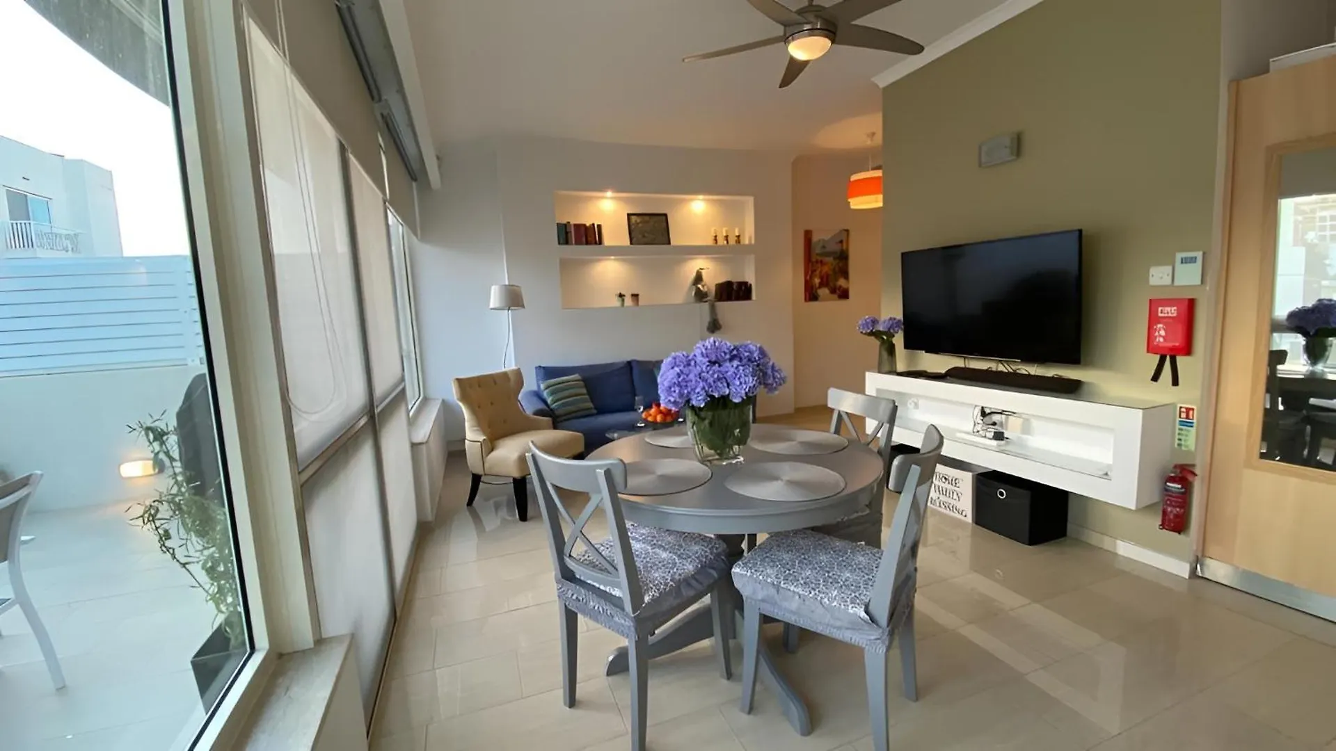 Sliema Cosy Penthouse With Bbq Apartment