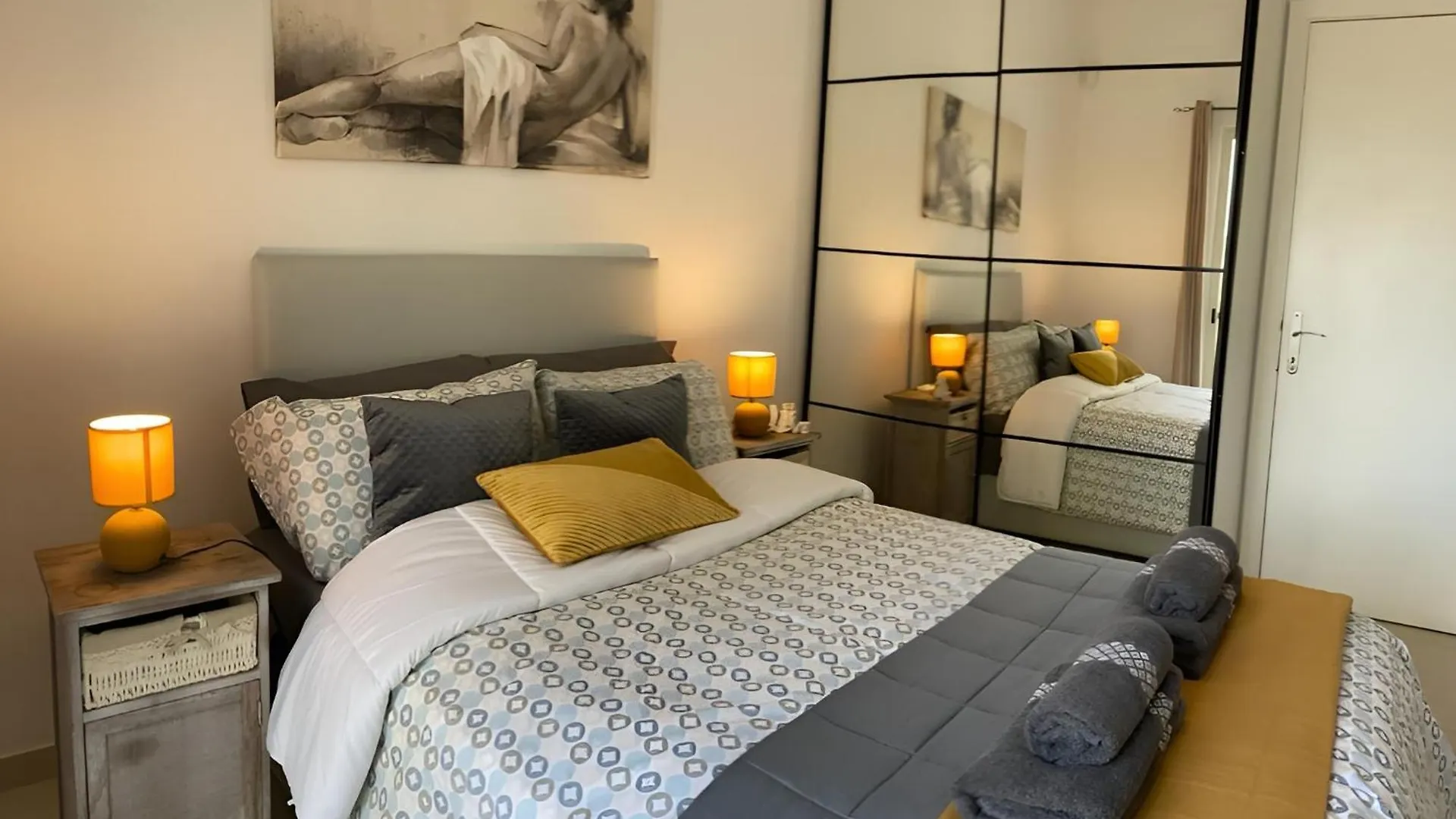 Sliema Cosy Penthouse With Bbq Apartment